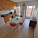 Apartment Sea View Terrace, Beach 30M, Parking Available, Air Conditioning Nazare