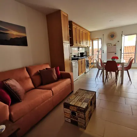 Apartament Sea View Terrace, 30m, Parking Available, Air Conditioning *