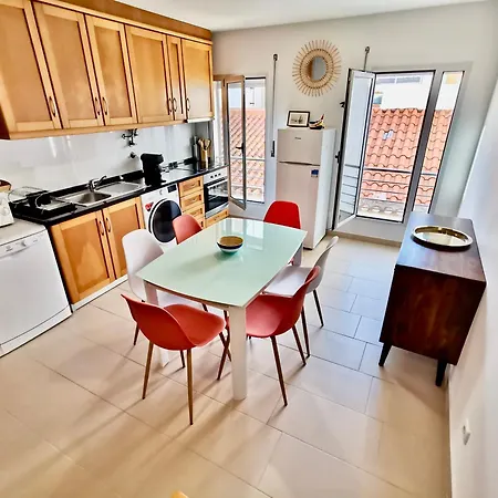 Sea View Terrace, 30m, Parking Available, Air Conditioning Nazaré